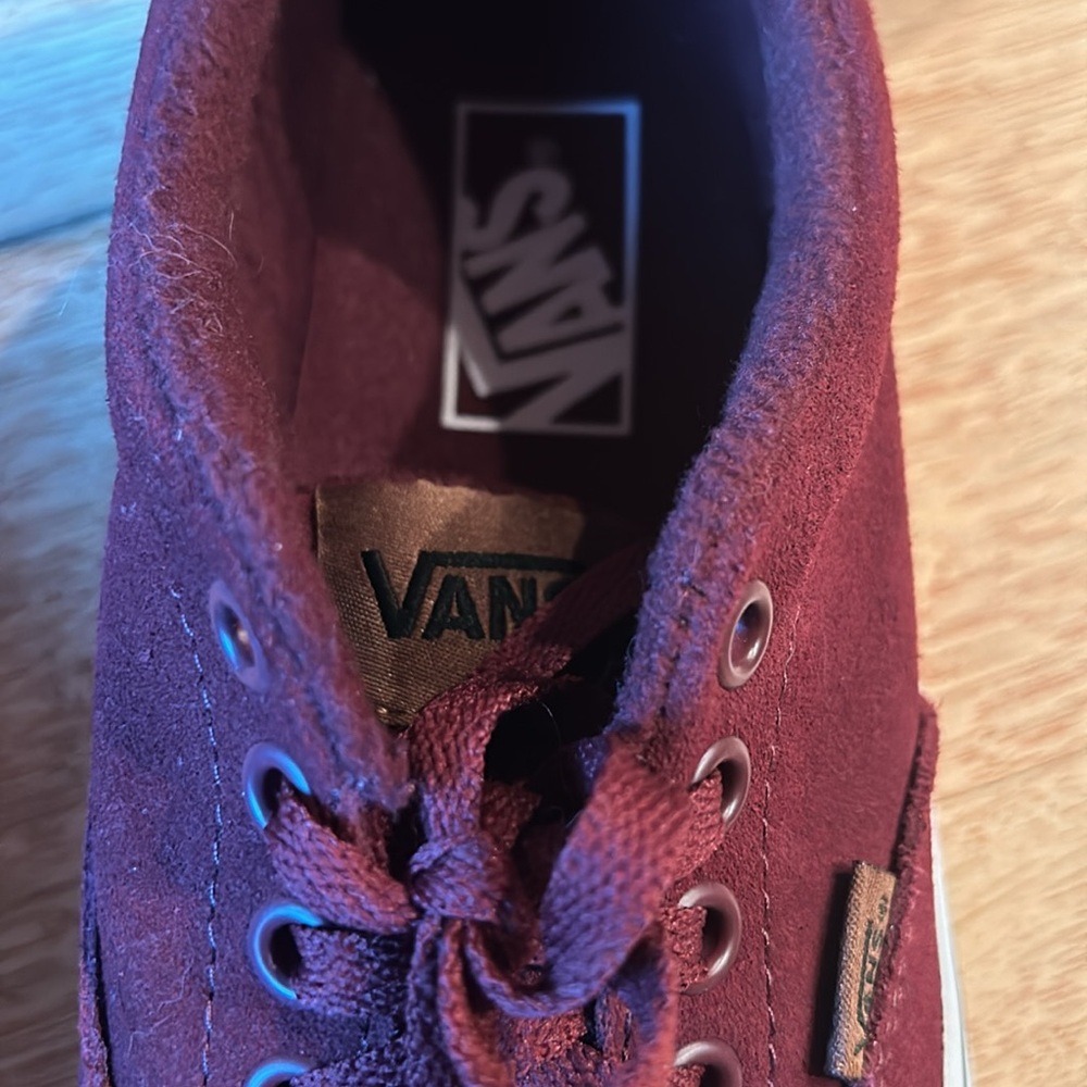 New Vans Woman’s Burgundy and Brown Suede/Fleece DOHENY Lace-Up Sneakers - Picture 7 of 7